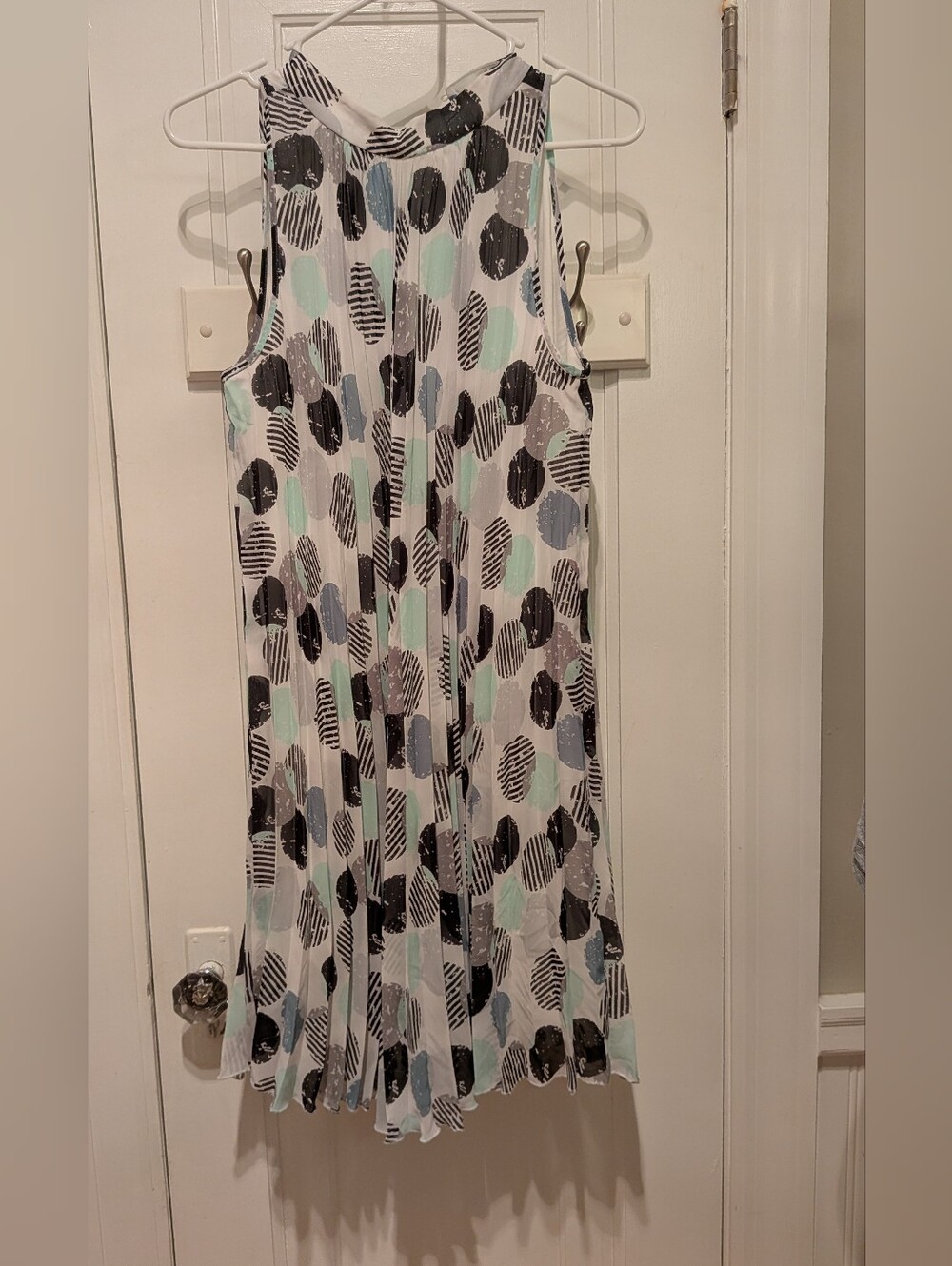 Sleeveless Midi Dress with Mint & Black Dot Print